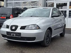 Silber Gebraucht 2004 Seat Ibiza Reference Limousine | 2.000 € (Etwas zu teuer)