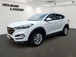 Weiss Gebraucht 2016 Hyundai Tucson Intro Edition SUV | 13.950 € (Guter Preis)