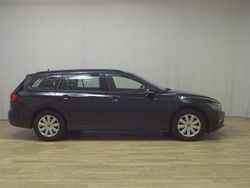 Schwarz Gebraucht 2022 VW Passat Kombi | 14.980 € (Guter Preis)