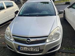 Silber Gebraucht 2009 Opel Astra Kombi | 1.290 € (Guter Preis)