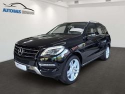 Obsidianschwarz metalliclack Gebraucht 2012 Mercedes ML350 SUV | 26.880 € (Etwas zu teuer)