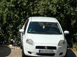 Weiß Gebraucht 2009 Fiat Grande Punto Kleinwagen | 2.000 € (Fairer Preis)