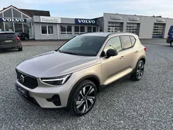 Bright dusk / metallic Gebraucht 2024 Volvo XC40 Ultra SUV | 46.900 € (Teuer)