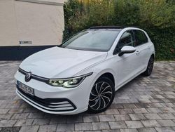 Weiß Gebraucht 2020 VW Golf VIII Life Kombi | 16.900 € (Etwas zu teuer)