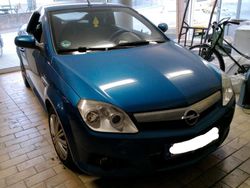 Blau Gebraucht 2005 Opel Tigra Cabrio | 750 €