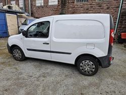 Weiß Gebraucht 2009 Renault Kangoo Limousine | 3.500 € (Fairer Preis)