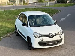 Weiß Gebraucht 2017 Renault Twingo LIMITED Kleinwagen | 3.950 € (Guter Preis)