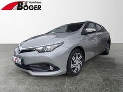 Titansilber mica metallic Gebraucht 2015 Toyota Auris Hybrid Basis | 14.490 € (Teuer)