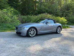 Grau Gebraucht 2007 BMW Z4 Cabrio | 9.400 € (Fairer Preis)