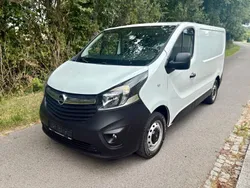 Weiß Gebraucht 2017 Opel Vivaro Van | 12.599 € (Superpreis)