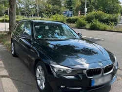 Schwarz Gebraucht 2013 BMW 318 Sport Line Kombi | 7.999 € (Fairer Preis)