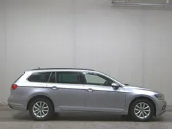 Silber Gebraucht 2021 VW Passat Business Kombi | 15.490 € (Guter Preis)