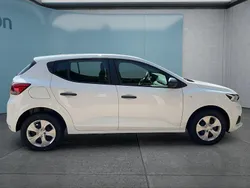 Weiß Gebraucht 2023 Dacia Sandero Kleinwagen | 15.249 € (Superpreis)