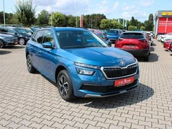Blau Gebraucht 2021 Skoda Kamiq Drive SUV | 18.930 € (Fairer Preis)