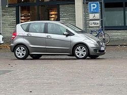 Grau Gebraucht 2006 Mercedes A180 Classic Limousine | 5.400 € (Etwas zu teuer)