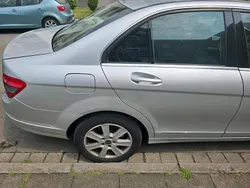 Silber Gebraucht 2007 Mercedes C200 Avantgarde Limousine | 3.500 €