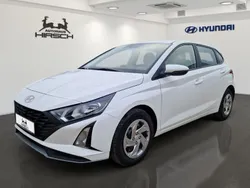 Weiß Gebraucht 2024 Hyundai i20 Select Limousine | 17.990 € (Teuer)