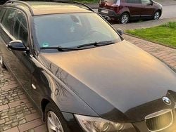 Schwarz Gebraucht 2006 BMW 320 Kombi | 2.200 € (Superpreis)