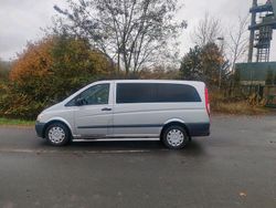 Silber Gebraucht 2011 Mercedes Vito Van / Kleinbus | 17.750 €