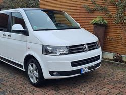 Weiß Gebraucht 2015 VW Multivan Highline Van | 29.500 €