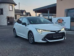 Schwarz Gebraucht 2019 Toyota Corolla Hybrid Club Limousine | 18.999 € (Fairer Preis)