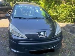 Schwarz Gebraucht 2008 Peugeot 2008 SUV | 1.550 €