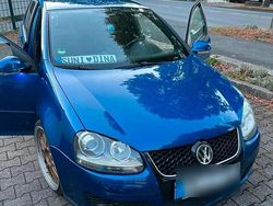 Blau Gebraucht 2005 VW Golf IV Kombi | 3.000 €