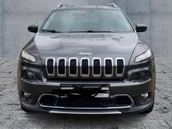 Grau Gebraucht 2018 Jeep Cherokee SUV | 22.000 € (Etwas zu teuer)