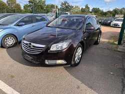 Braun Gebraucht 2012 Opel Insignia Kombi | 6.100 € (Fairer Preis)