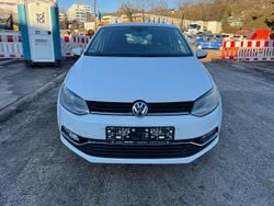 Pure white Gebraucht 2017 VW Polo Highline Kleinwagen | 9.999 € (Guter Preis)