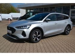 Moondust silver (metallic) (metallic) Gebraucht 2023 Ford Focus Active X Kombi | 23.870 € (Fairer Preis)