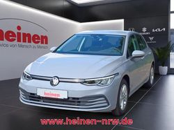 Grau Gebraucht 2021 VW Golf VIII Life Limousine | 17.919 € (Guter Preis)