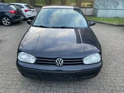 Schwarz Gebraucht 2001 VW Golf IV Edition Limousine | 2.490 € (Teuer)