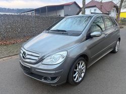 Grau Gebraucht 2007 Mercedes B150 Van / Kleinbus | 3.499 € (Fairer Preis)