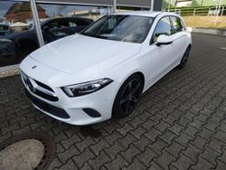 Digitalweiss (metallic) Gebraucht 2019 Mercedes A220 Limousine | 24.900 € (Fairer Preis)