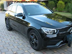 Schwarz Gebraucht 2021 Mercedes GLC220 AMG SUV | 35.800 € (Fairer Preis)