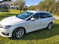 Weiß Gebraucht 2016 Seat Leon ST Kombi | 14.199 € (Etwas zu teuer)