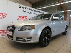 Silber Gebraucht 2006 Audi A4 Sport Limousine | 3.974 € (Fairer Preis)