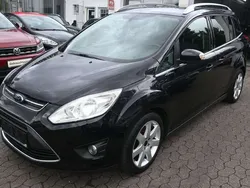 Schwarz Gebraucht 2012 Ford Grand C-Max Van / Kleinbus | 7.398 € (Fairer Preis)