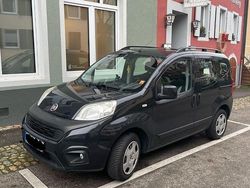 Schwarz Gebraucht 2017 Fiat Qubo Trekking Van / Kleinbus | 8.200 € (Fairer Preis)