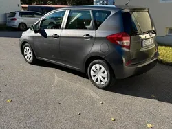 Grau Gebraucht 2011 Subaru Trezia Comfort Limousine | 4.150 €