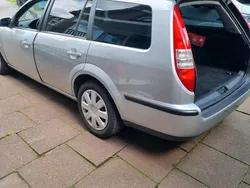 Silber Gebraucht 2006 Ford Mondeo Kombi | 1.350 € (Guter Preis)