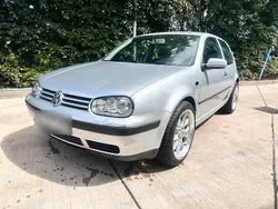 Silber Gebraucht 2001 VW Golf IV Kleinwagen | 2.000 € (Fairer Preis)