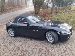 Schwarz Gebraucht 2006 BMW Z4 Cabrio | 10.700 € (Fairer Preis)