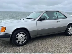 Silber Gebraucht 1989 Mercedes E300 Coupé | 10.500 €
