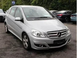 Silber Gebraucht 2009 Mercedes B200 Van / Kleinbus | 4.290 € (Superpreis)