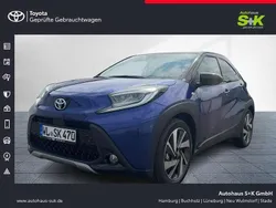 Juniper blue / night sky black (schwarz) Gebraucht 2025 Toyota Aygo X-plore Kleinwagen | 22.980 € (Teuer)
