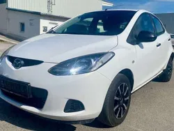Weiß Gebraucht 2009 Mazda 2 Impuls Kleinwagen | 2.450 € (Guter Preis)