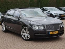 Grau Gebraucht 2015 Bentley Flying Spur Limousine | 64.950 €