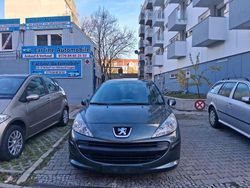 Grau Gebraucht 2007 Peugeot 207 Tendance Limousine | 3.700 € (Etwas zu teuer)